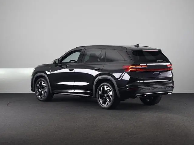 Skoda Kodiaq 1.5 TSI MHEV Sportline Business 7p | Derde zitrij | Light & View | Elek. stoel | Adapti...