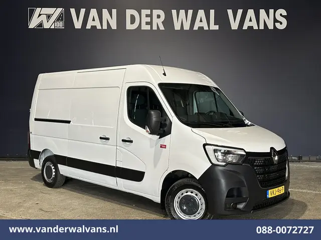 Renault Master 2.3 dCi 135pk L2H2 Euro6 Airco | Camera | Navigatie | Cruisecontrol | 2500kg Trekhaak | Bijrijdersbank,  Parkeersensoren