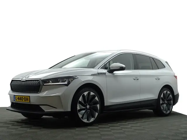 ŠKODA Enyaq iV 60+ Sportline- Warmtepomp, Design Leder Interieur, Sfeerverlichting, Standkachel, Xen...