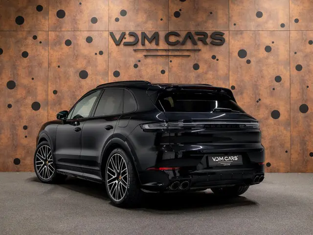 Porsche Cayenne 3.0 E-Hybrid Black Edition | Achterasbest. | Trekhaak | SportDesign | 18-weg | InnoD...