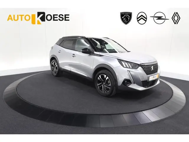 Peugeot 2008 PureTech 130 GT-Line | Camera | Adaptieve Cruise Control | Navigatie | Climate Control