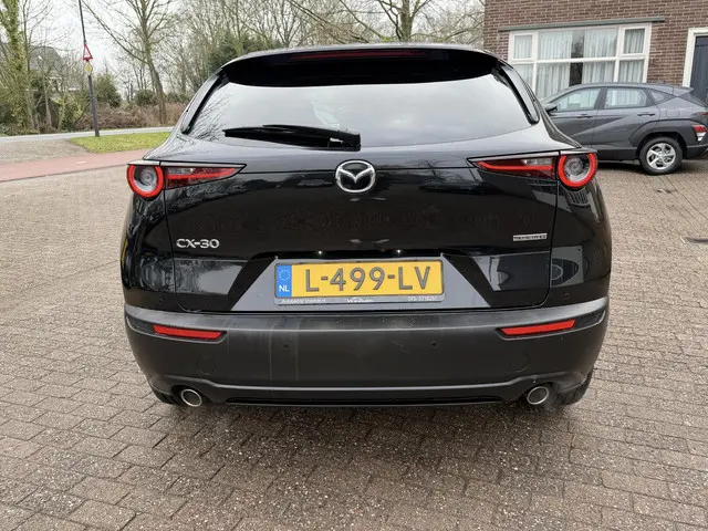 Mazda CX-30 2.0 e-SkyActiv-G M Hybrid Comfort 360 l stoel verwarming l automaat