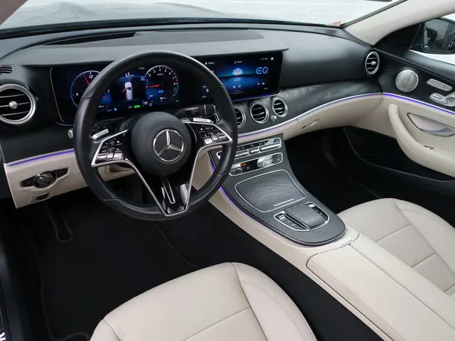 Mercedes-Benz E-klasse Estate 300 e Premium Plus Aut- Panoramadak, Memory Seats, Head Up, 360 Camera...