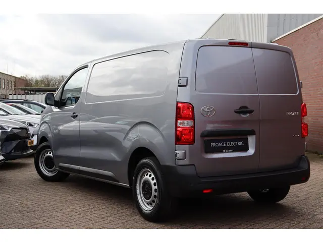 Toyota pro-ace