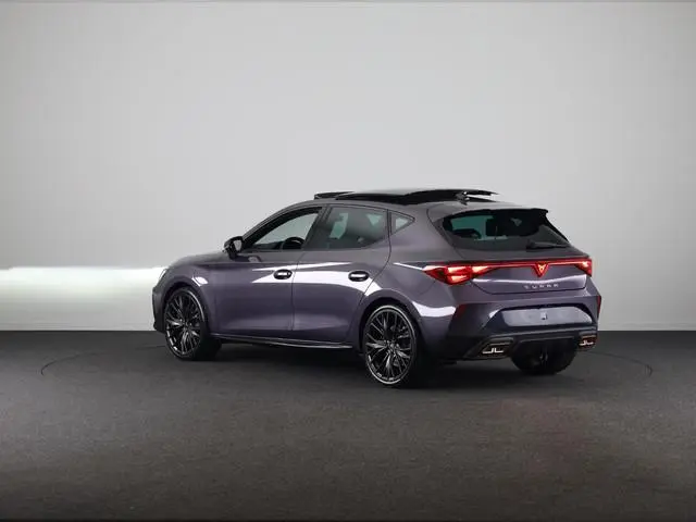 Cupra Leon 1.5 TSI e-Hybrid VZ Performance | Panoramadak | Sennheiser | Obsidian Pakket | 19 Inch |