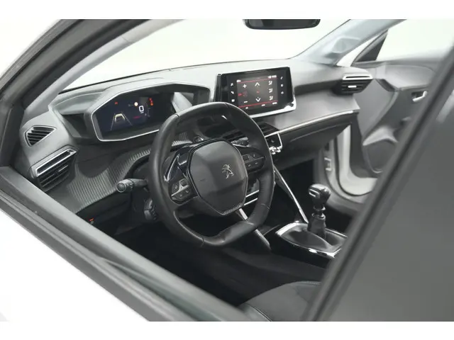 Peugeot 208 PureTech 100 Allure | Parkeersensoren | Apple Carplay | Stoelverwarming