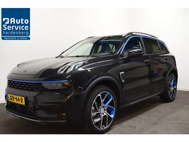 Lynk & Co 01 1.5 261pk AUT7 PHEV 72km Elec. Pano/ Adapt./ 360 Camera/ Dig. Dashboard/ Stoelverw.