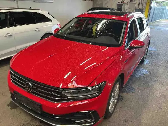 Volkswagen Passat Variant GTE 1.4 TSI PHEV 218PK | Panodak | 360° | Half Leer | Adaptive Cruise | Ca...