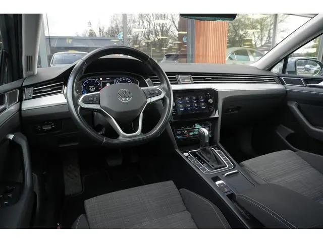 Volkswagen Passat 1.5 TSI Business Automaat Pano Dak trekhaak
