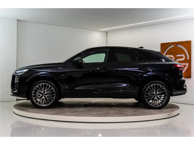 Audi Q3 Sportback e-hybrid 272PK | MY 2026 PER DIRECT LEVERBAAR | Matrix | Pano | Sfeer | HUD | VOL!...