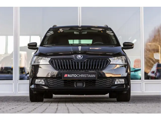 ŠKODA Fabia Combi 1.0 TSI Sport Business | Pano | Camera
