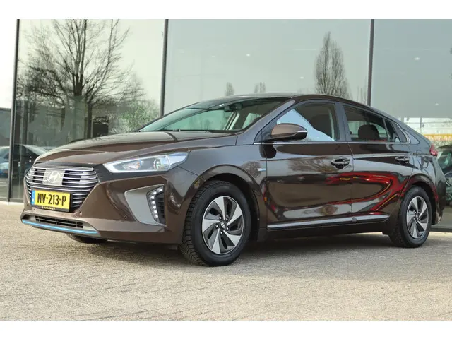 HYUNDAI IONIQ 1.6 GDi COMFORT AUT. | CARPLAY | ACC | CAMERA | INFINTY SOUND | PDC