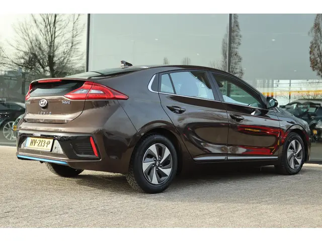 HYUNDAI IONIQ 1.6 GDi COMFORT AUT. | CARPLAY | ACC | CAMERA | INFINTY SOUND | PDC