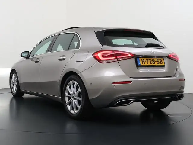 Mercedes-Benz A-klasse 180 Business Solution Luxury | Pano | Memory | Keyless