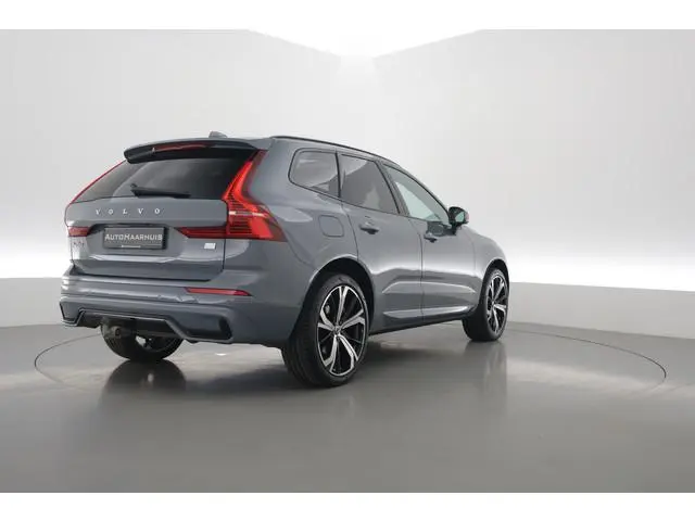 Volvo XC60 2.0 T6 Plug-in hybrid AWD Plus Dark SOH 97,7% | Pano | Memory Seats | Elek. Trekhaak | Ca...