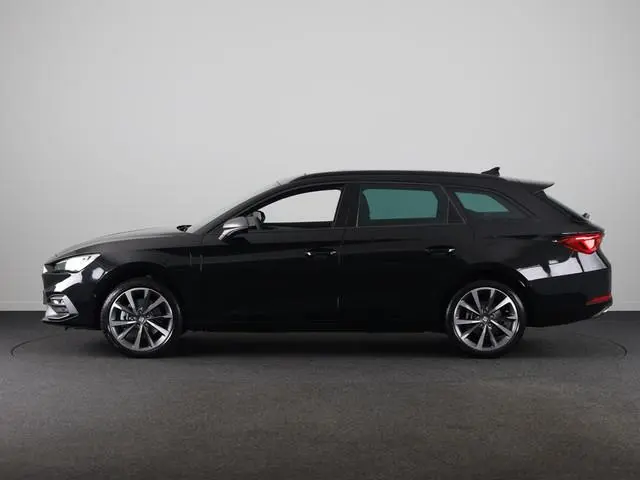 Seat Leon Sportstourer FR Business PHEV 1.5 TSI 204 pk 6 versn. DSG |  Safe & Driving Pack | Panoram...