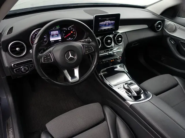 Mercedes-Benz C-klasse 350 e Prestige Edition Aut- Panoramadak, Xenon Led, Park Assist, Camera, Keyl...