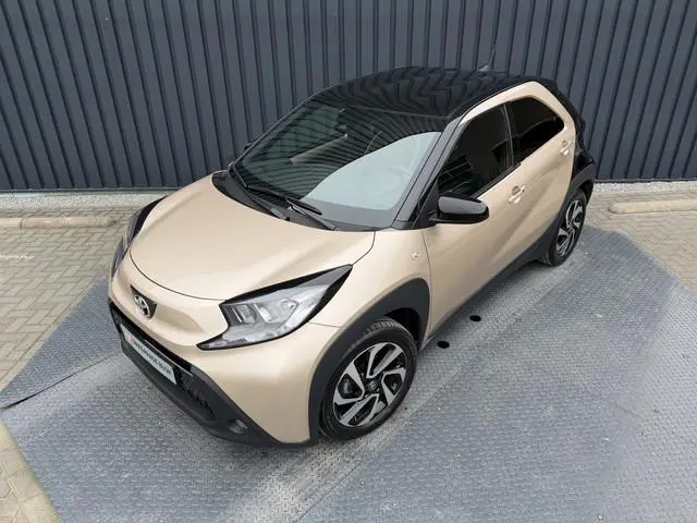 Toyota Aygo X 1.0 VVT-i S-CVT Premium | PDC V+A | Clima | 6.200km | Rijklaar!!!