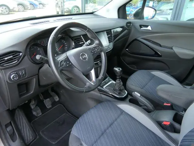 Opel Crossland X