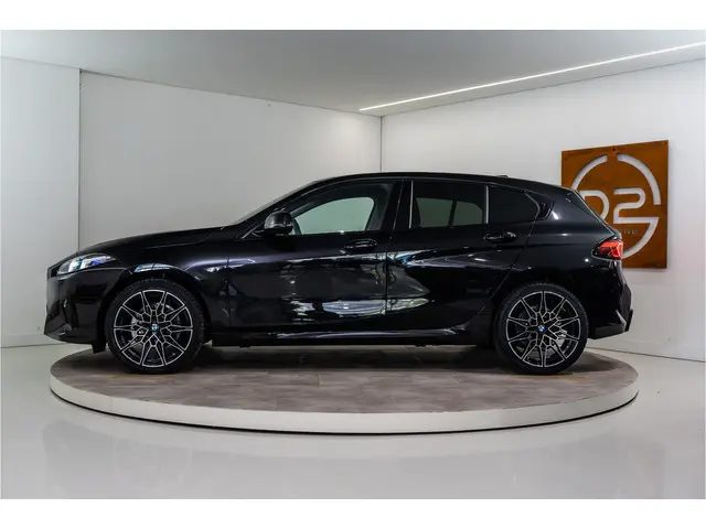BMW 1-serie 120 Sport Premium 157PK | Facelift | Laser | Carplay | Comfort | Fabrieksgarantie