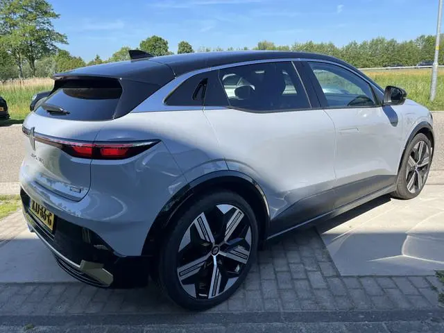 Renault Megane E-Tech EV60 220 Optimum Charge Iconic