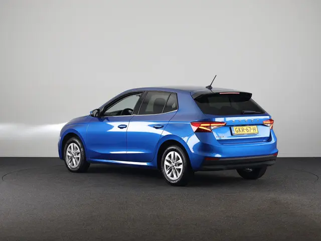 Skoda Fabia 1.0 TSI Business Edition 95 pk | Verlengde garantie | Navigatie via App | Parkeersensore...