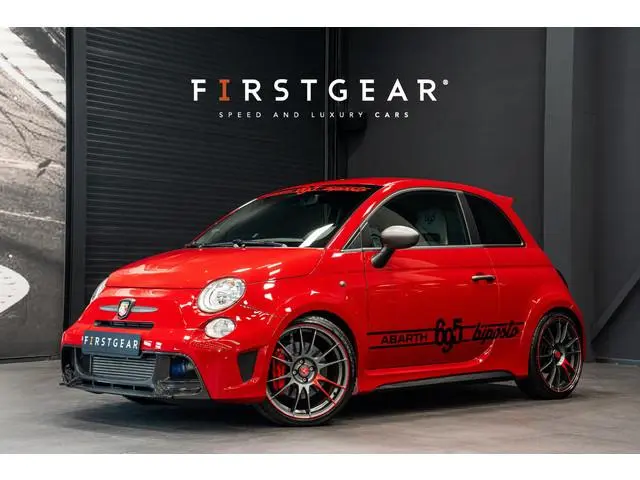 Abarth 695 Biposto *O.Z. Lichtmetalen velgen / Akrapovic / Carbon in-exterieur / Sportstoelen / Brem...