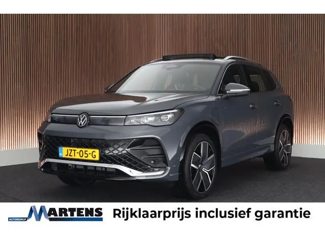 Volkswagen Tiguan 1.5 272pk eHybrid R-Line Edition Trekhaak Camera Keyless Massage Virtual Cockpit P...