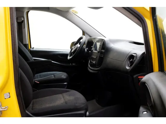 Mercedes-Benz eVito Lang 41 kWh Airco/Camera SOH 92,8% 12-2020
