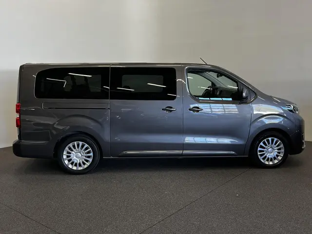 Toyota pro-ace