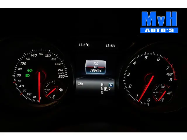 Mercedes CLA-klasse Shooting Brake 180 AMG|PANO|LED|TREKHAAK