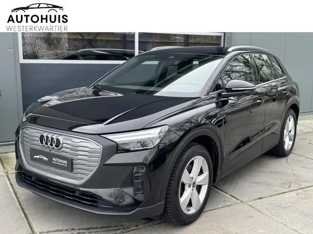 Audi Q4 e-tron 35 Edition 55 kWh Stoelverwarming Navigatie 19" LMV Trekhaak Elektrische klep Audi So...