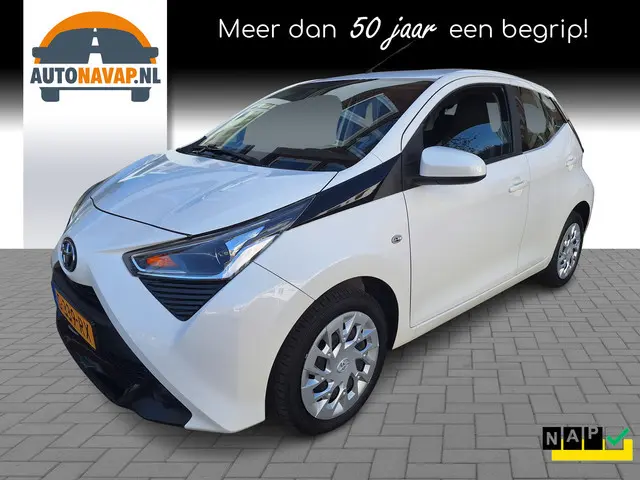 Toyota Aygo 1.0 VVT-i X-Play Limited 5Drs /Camera/Navi/Apple/Android/1e Eig/Garantie