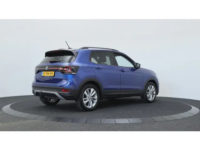 Volkswagen T-Cross 1.0 TSI Life | Trekhaak | Stoelverwarming | Cruise Control |