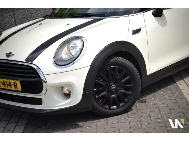 MINI 3-Deurs 1.5 Cooper Pepper Business | Panoramadak | Navi | Climate & Cruise Control | Origin. NL...