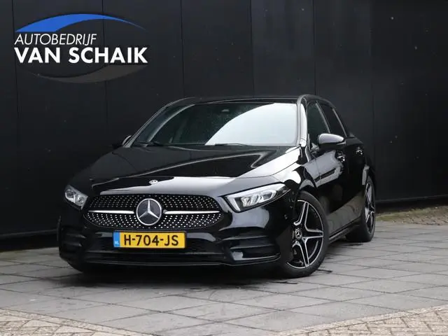 Mercedes-Benz A-klasse 160 | AMG LINE | SPORTSTOELEN | CAMERA | APPLE CARPLAY | CRUISE | NAVI | STOE...