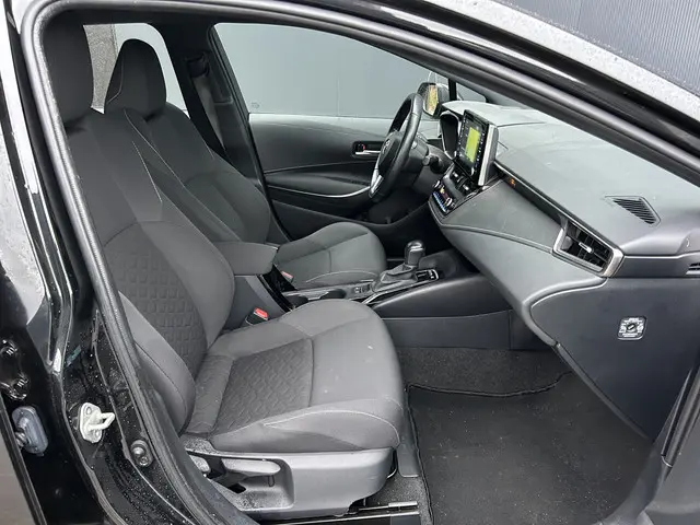 Toyota Corolla Touring Sports