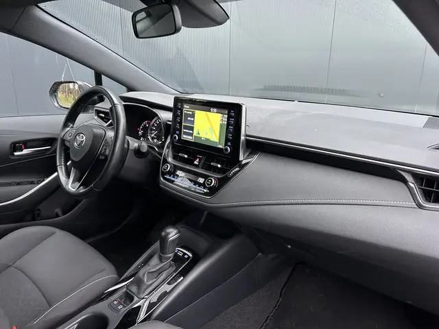 Toyota Corolla Touring Sports