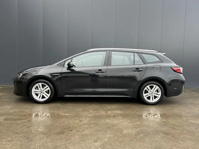 Toyota Corolla Touring Sports