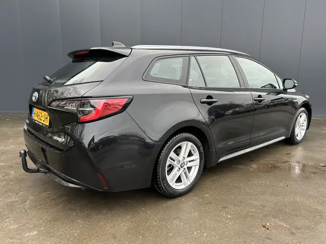 Toyota Corolla Touring Sports