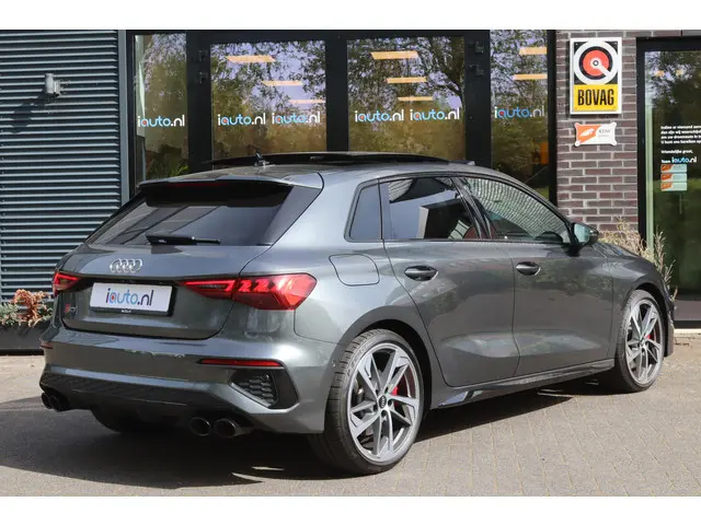 Audi S3 2.0 TFSI quattro Edition One Pano/Matrix LED/B&O/Keyless/Camera/Headup/Elek. stoelen+mem/Ele...