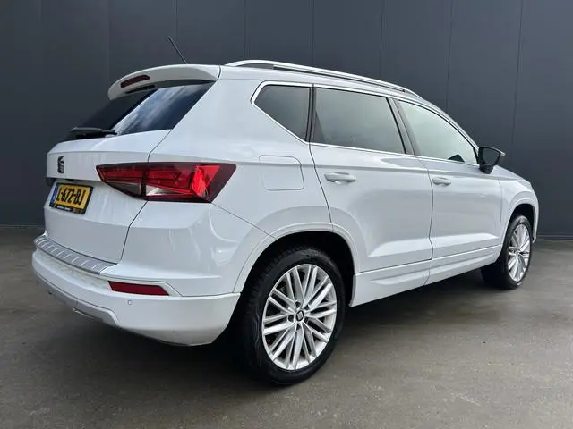 SEAT Ateca 1.4 EcoTSI Xcellence PANO DAK LEER 360 CAMERA NAVI ECC CRUISE SEAT SOUND SYSTEEM