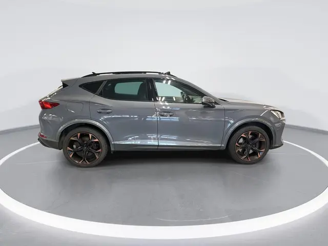 CUPRA Formentor 1.4 TSI e-Hybrid 245pk VZ Performance Limited · Panoramadak · Trekhaak · Camera · Ke...