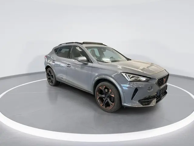 CUPRA Formentor 1.4 TSI e-Hybrid 245pk VZ Performance Limited · Panoramadak · Trekhaak · Camera · Ke...