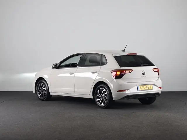 Volkswagen Polo 1.0 TSI Life Edition 95 pk | Verlengde garantie | Navigatie via App | Parkeersensore...