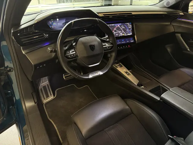 Peugeot 408 1.6 HYbrid GT 225pk EAT8 First Edition ACC, Massage, Leder/alcantara