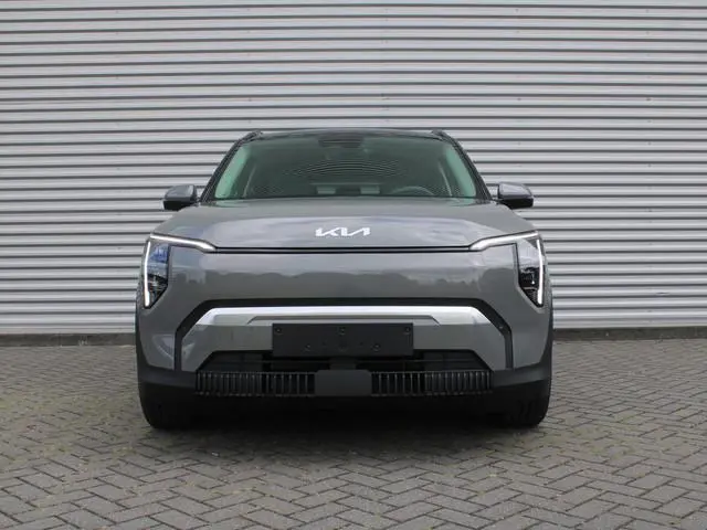 Kia EV3 Plus Advanced 58.3 kWh | Nieuw | Direct leverbaar | Actieradius tot 414 km (WLTP) | 18% bijt...