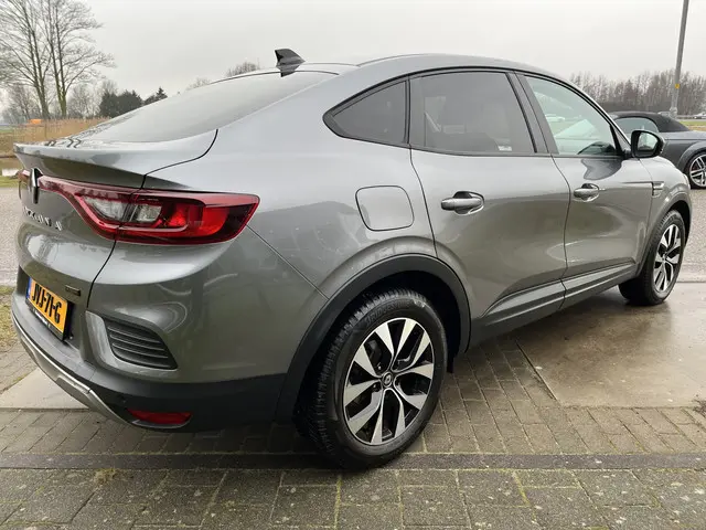 Renault Arkana 1.6 E-Tech Hybrid 145PK / Camera / Apple Carplay - Android Auto / Cruise / Keyless /...