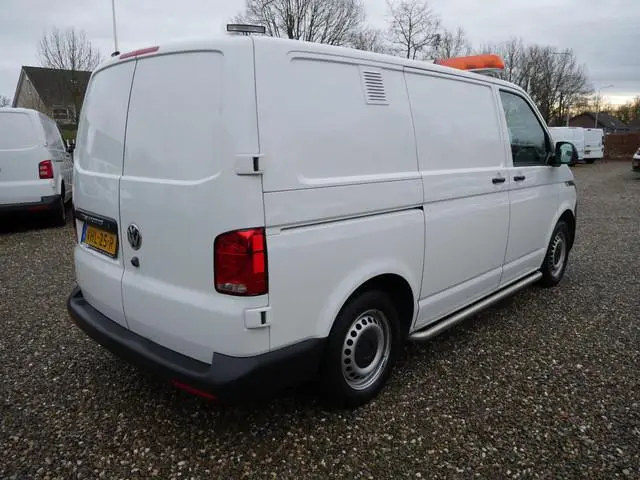 Volkswagen Transporter 2.0 TDI 150PK Dierenambulance hondenvervoer DSG AC 2 x Schuifdeur zoeklicht i...