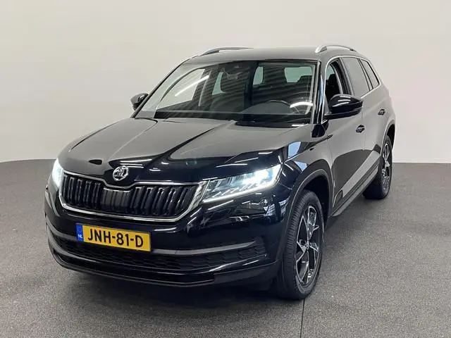 Skoda Kodiaq 1.5 TSI Sportline Business Airco ECC Navi Carplay 19" LM Velgen Leder/Alcantara PDC VA+...